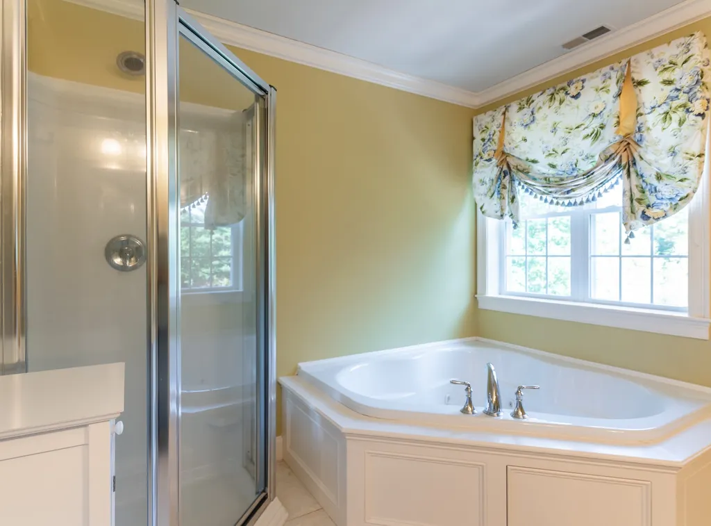 5 Brieann Drive Merrimack NH 03054