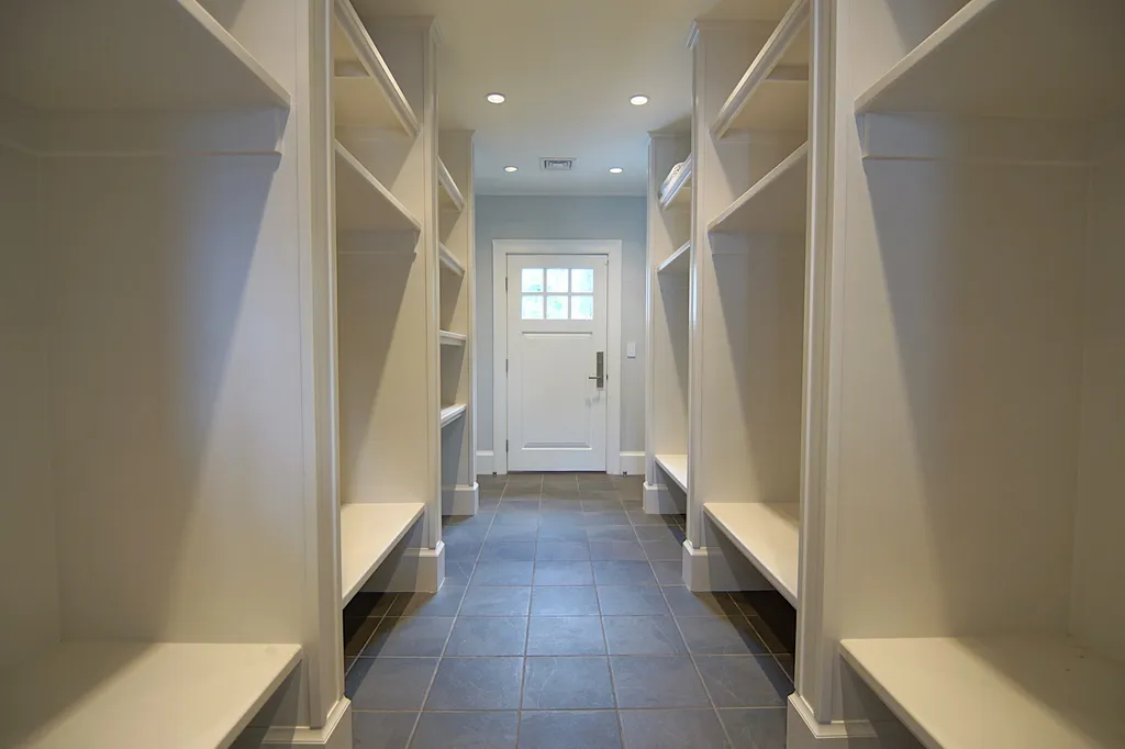 18 Becker Lane New Castle NH 03854
