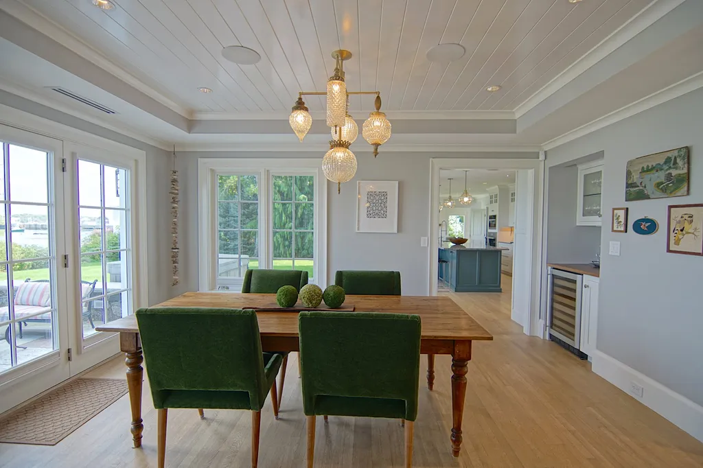 18 Becker Lane New Castle NH 03854