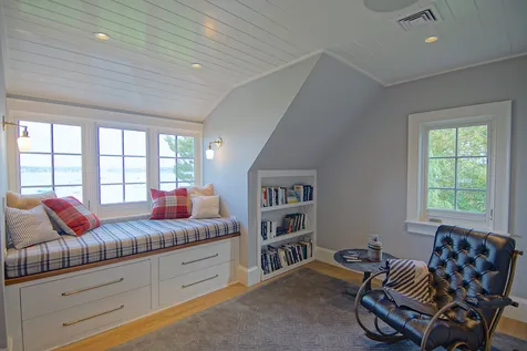 18 Becker Lane New Castle NH 03854