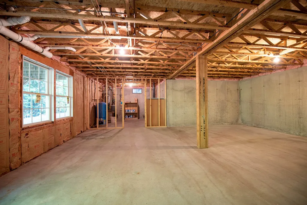 140 Riverwood Drive New Hampton NH 03256