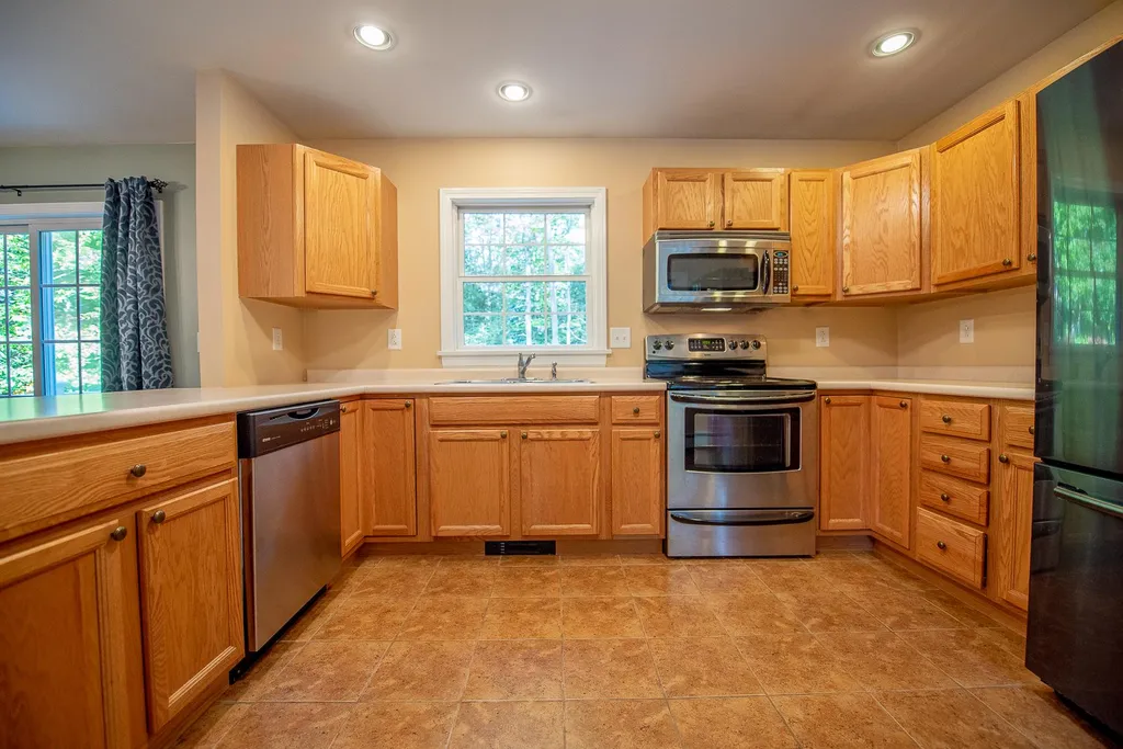 140 Riverwood Drive New Hampton NH 03256