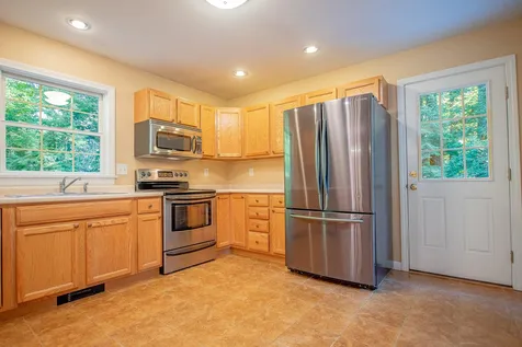 140 Riverwood Drive New Hampton NH 03256