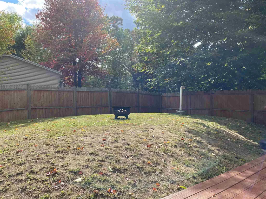 34 Elm Street Northwood NH 03261
