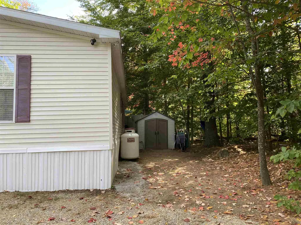 34 Elm Street Northwood NH 03261