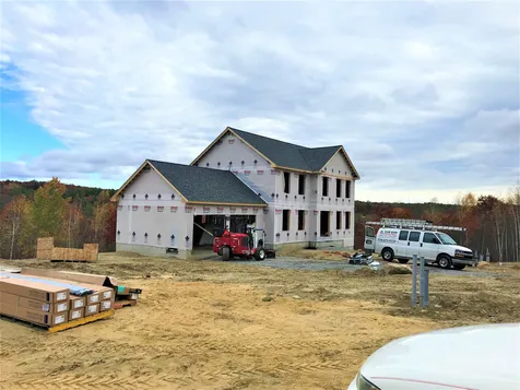 7 Marigold Way Hooksett NH 03106