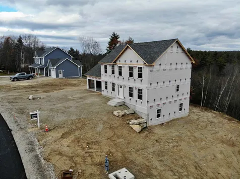 7 Marigold Way Hooksett NH 03106