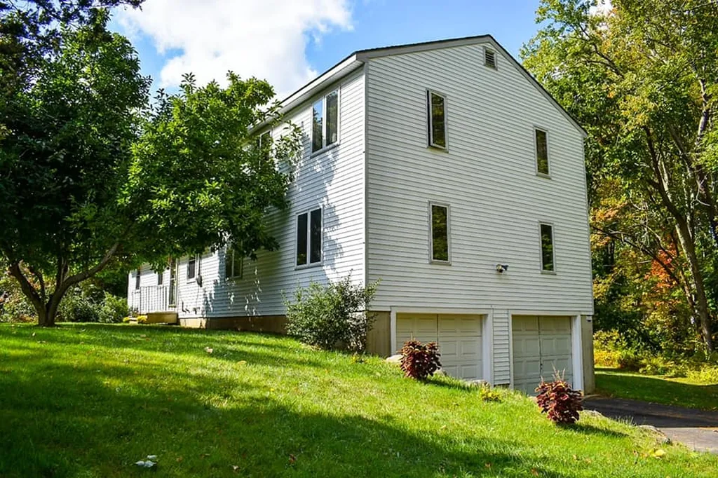 103 Stard Road Seabrook NH 03874