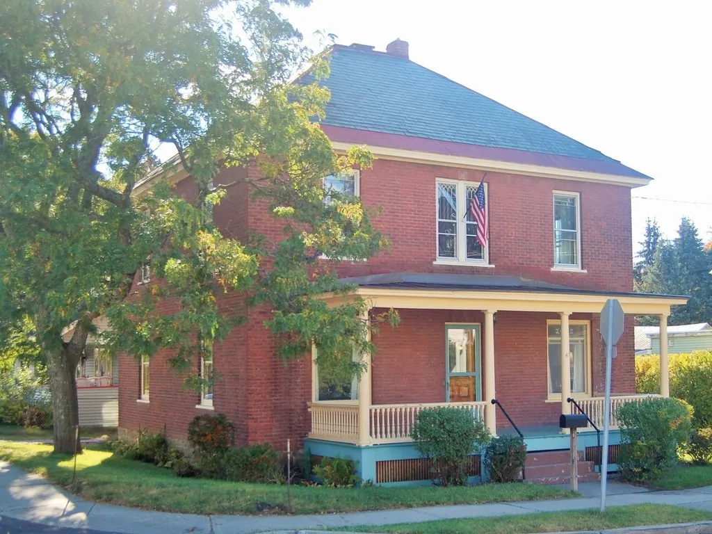 67 Leclair Street Winooski VT 05404