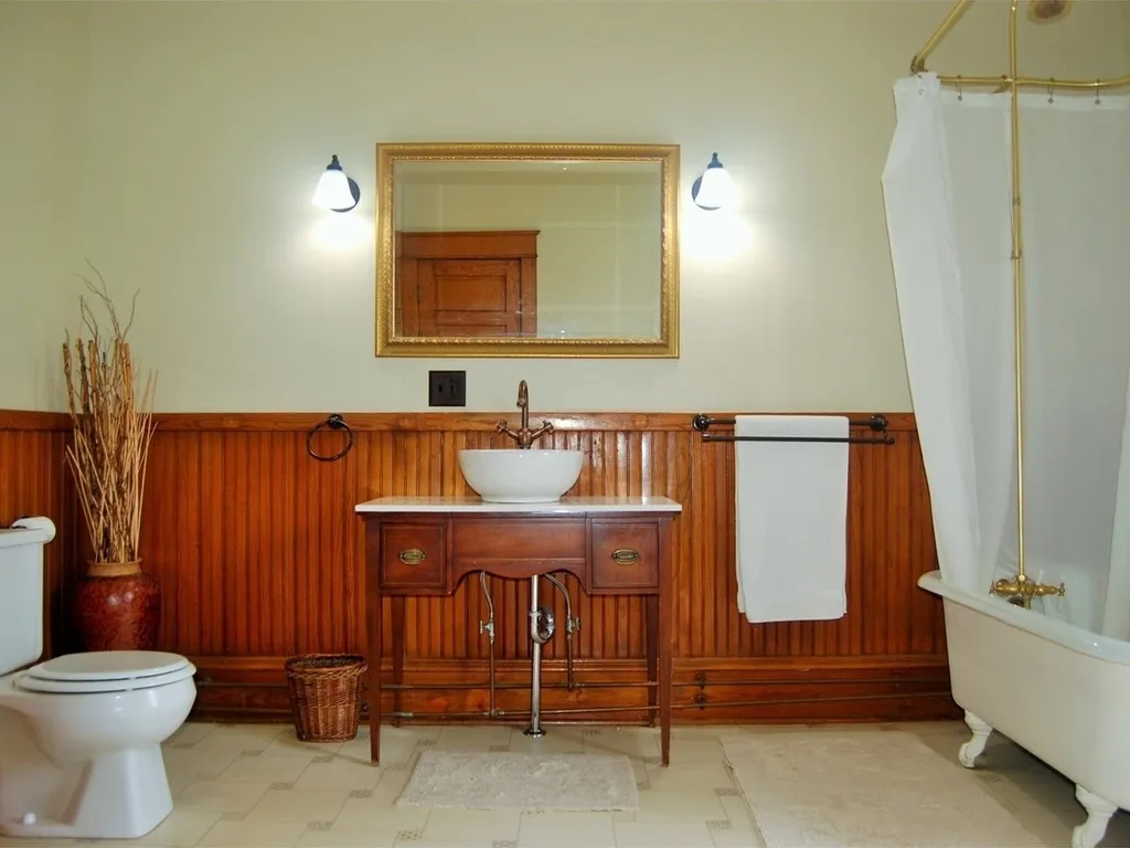 67 Leclair Street Winooski VT 05404