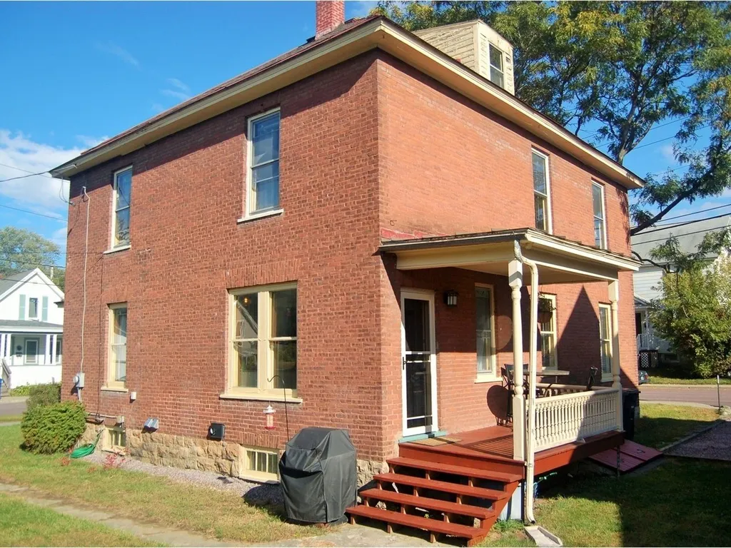 67 Leclair Street Winooski VT 05404