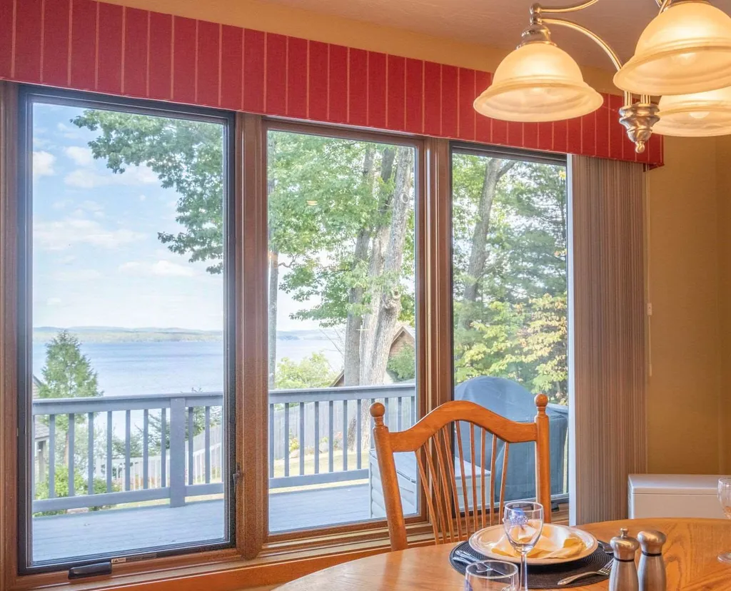 2696 Lake Shore Road Gilford NH 03249