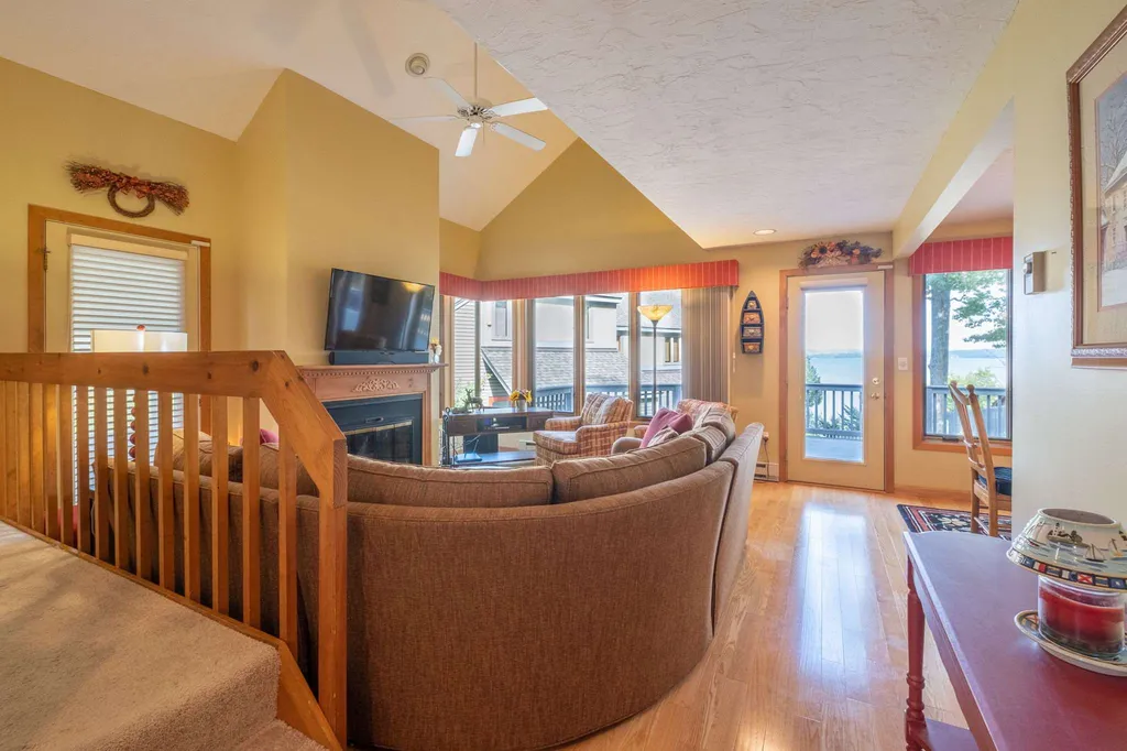 2696 Lake Shore Road Gilford NH 03249