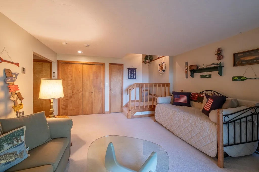 2696 Lake Shore Road Gilford NH 03249