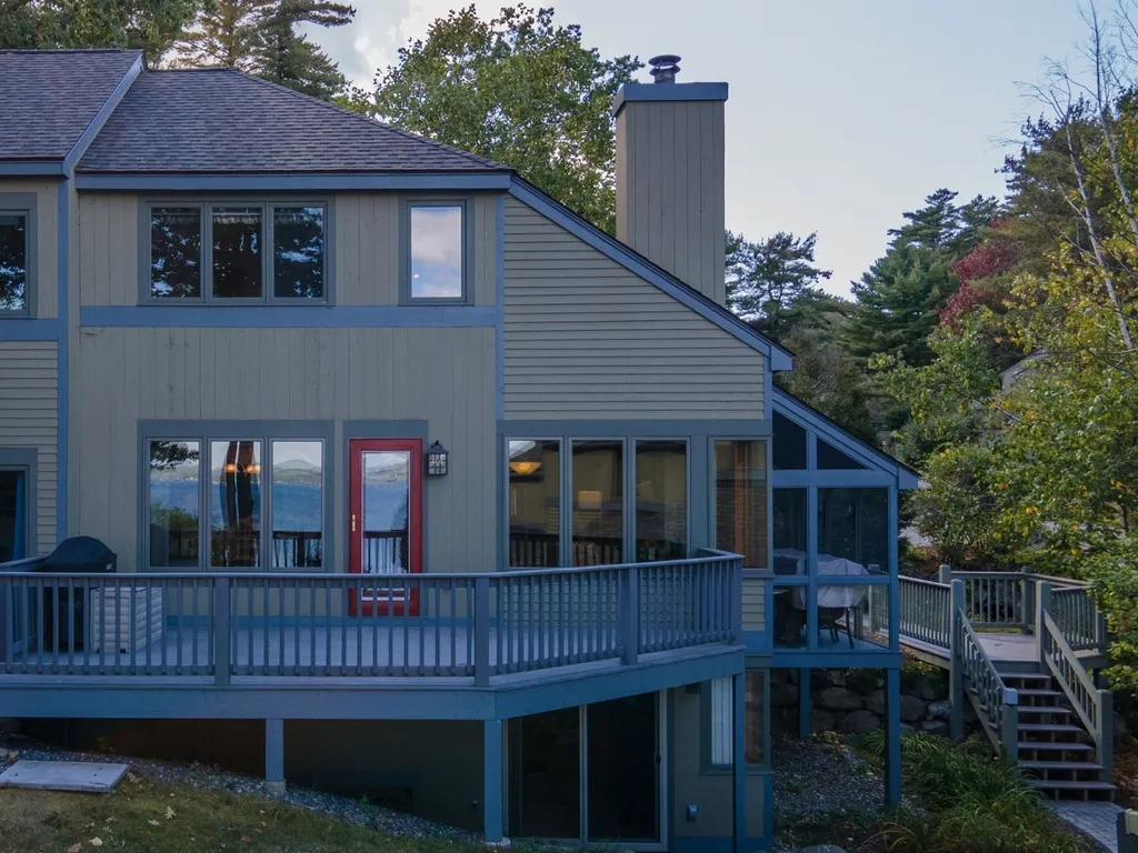 2696 Lake Shore Road Gilford NH 03249