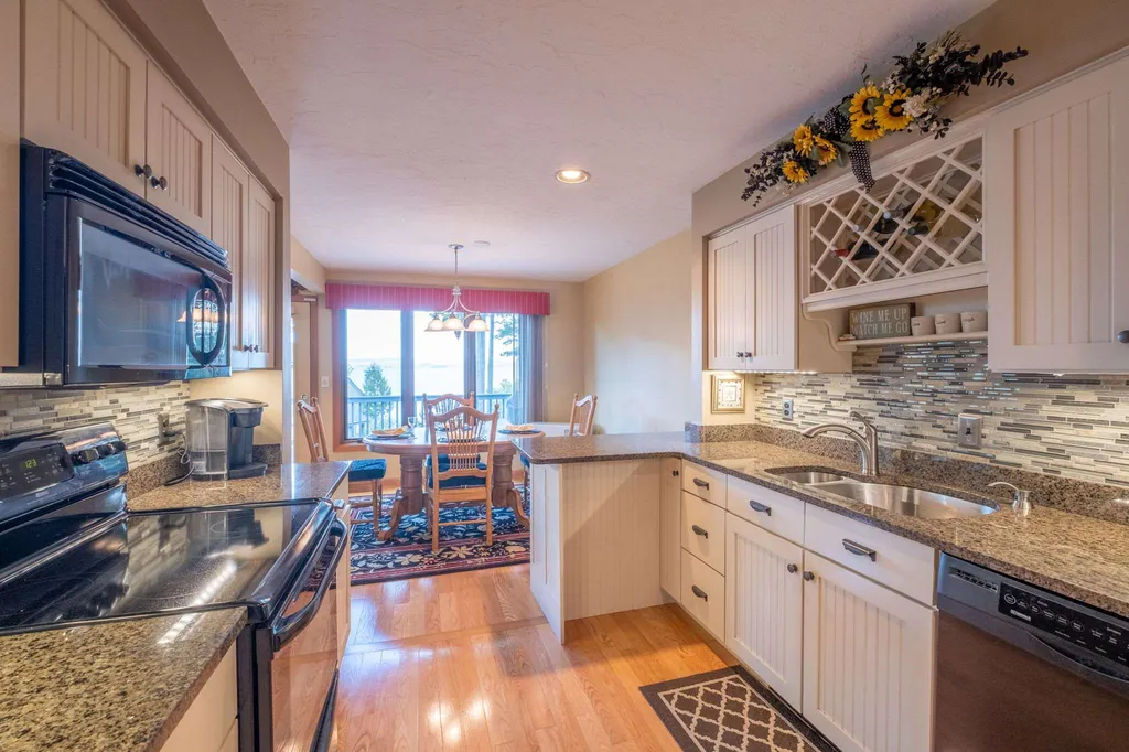 2696 Lake Shore Road Gilford NH 03249