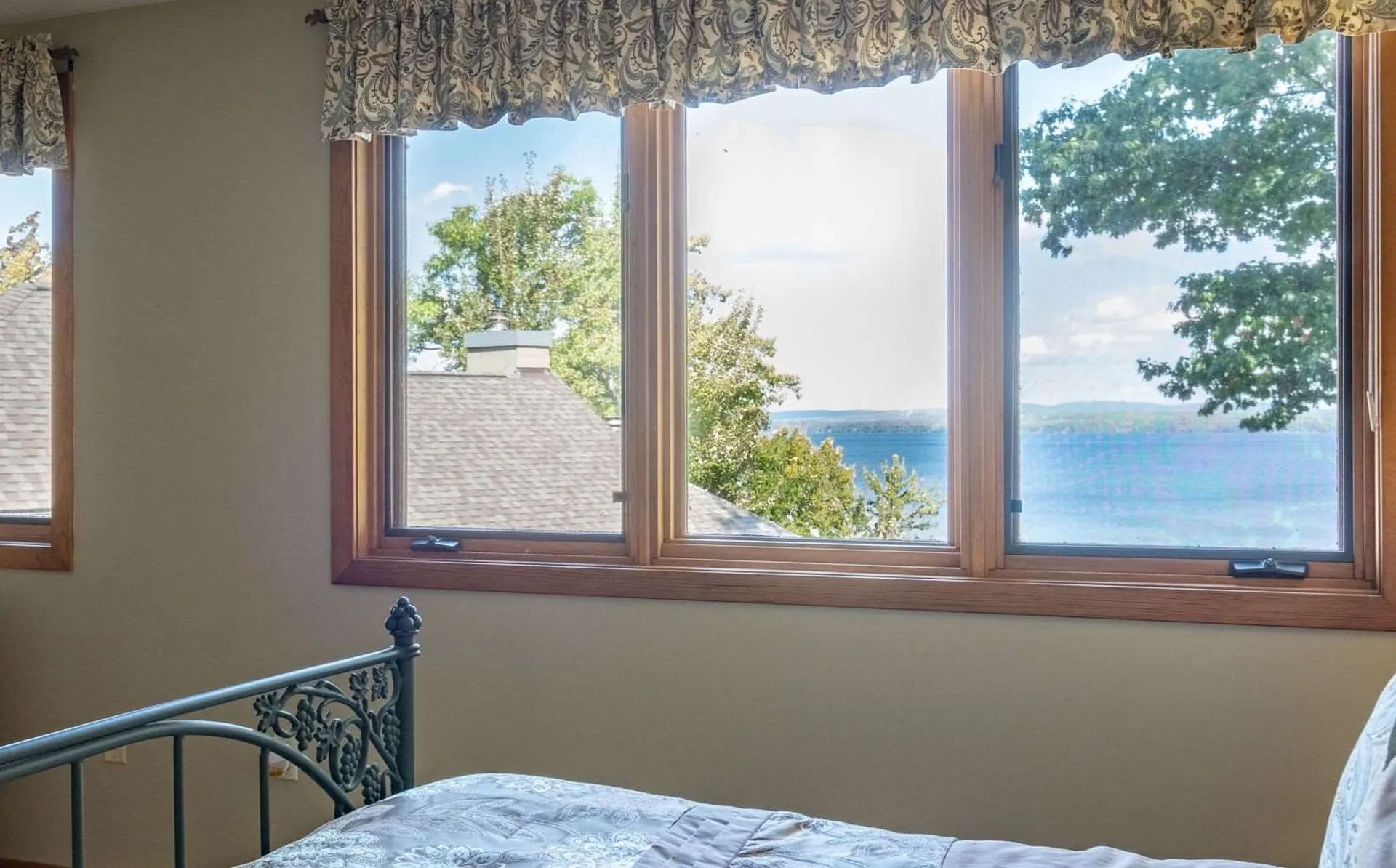 2696 Lake Shore Road Gilford NH 03249