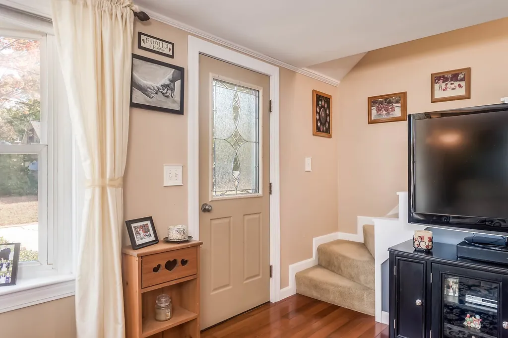 10 Varney Street Somersworth NH 03878