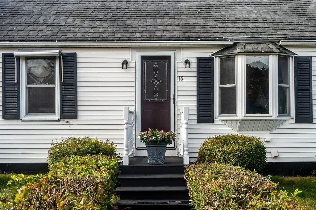 10 Varney Street Somersworth NH 03878