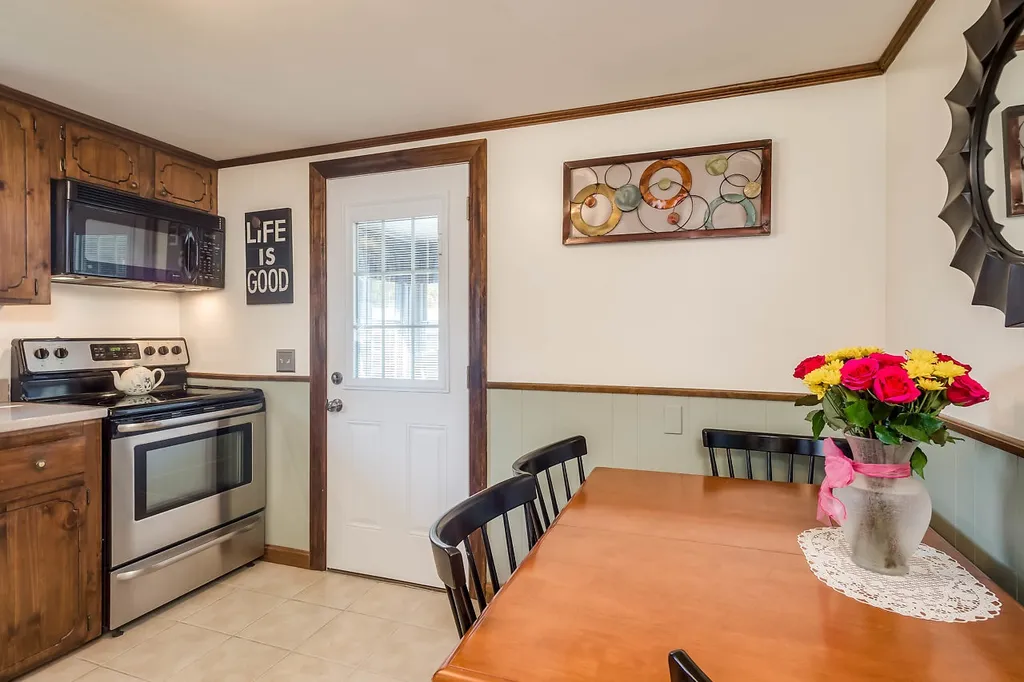 10 Varney Street Somersworth NH 03878