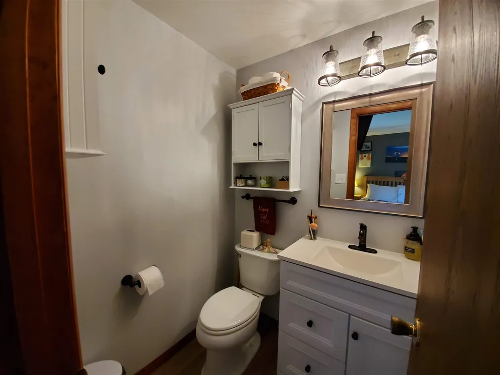 73 Maple Street Enfield NH 03748