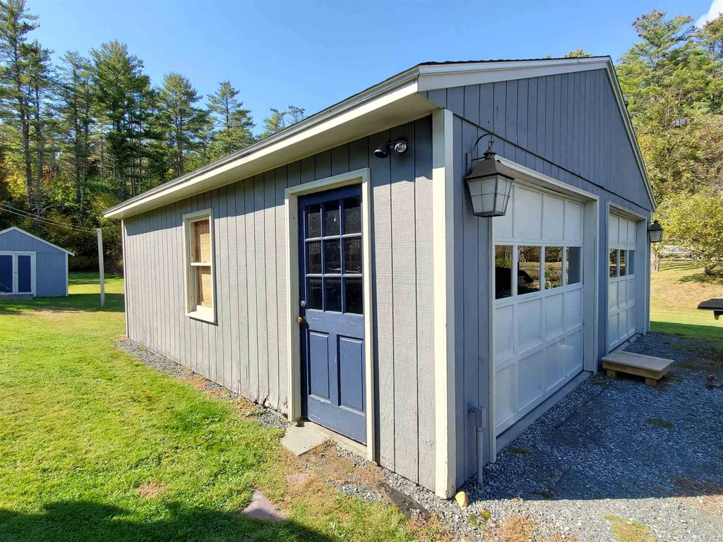 73 Maple Street Enfield NH 03748
