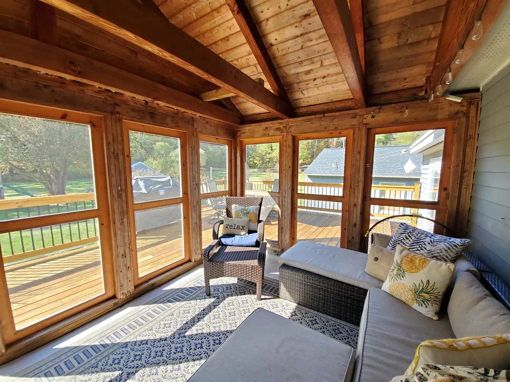 73 Maple Street Enfield NH 03748