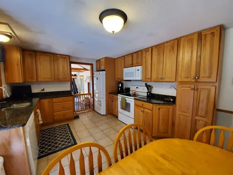 73 Maple Street Enfield NH 03748