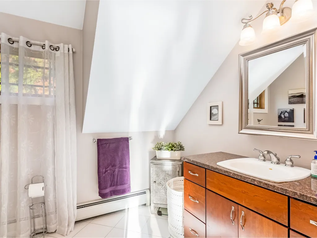 60 Featherbed Lane South Hero VT 05486