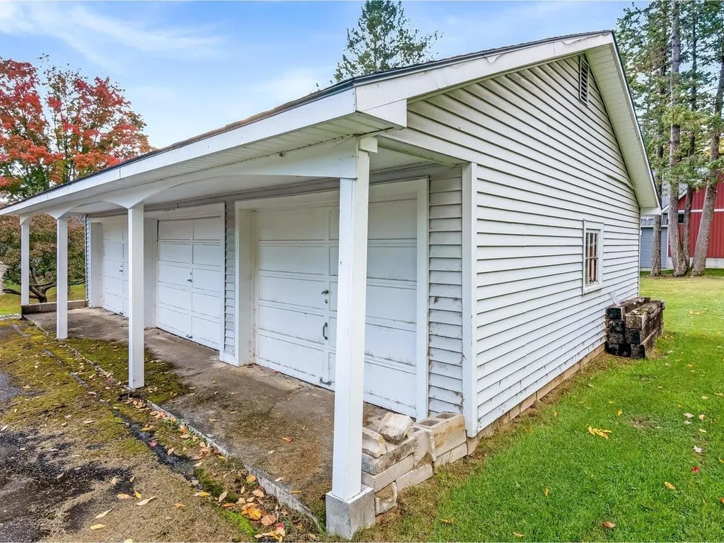 60 Featherbed Lane South Hero VT 05486