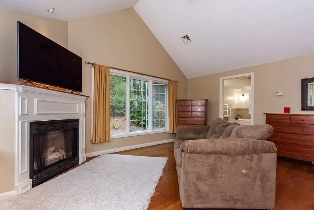 3 Century Drive Raymond NH 03077