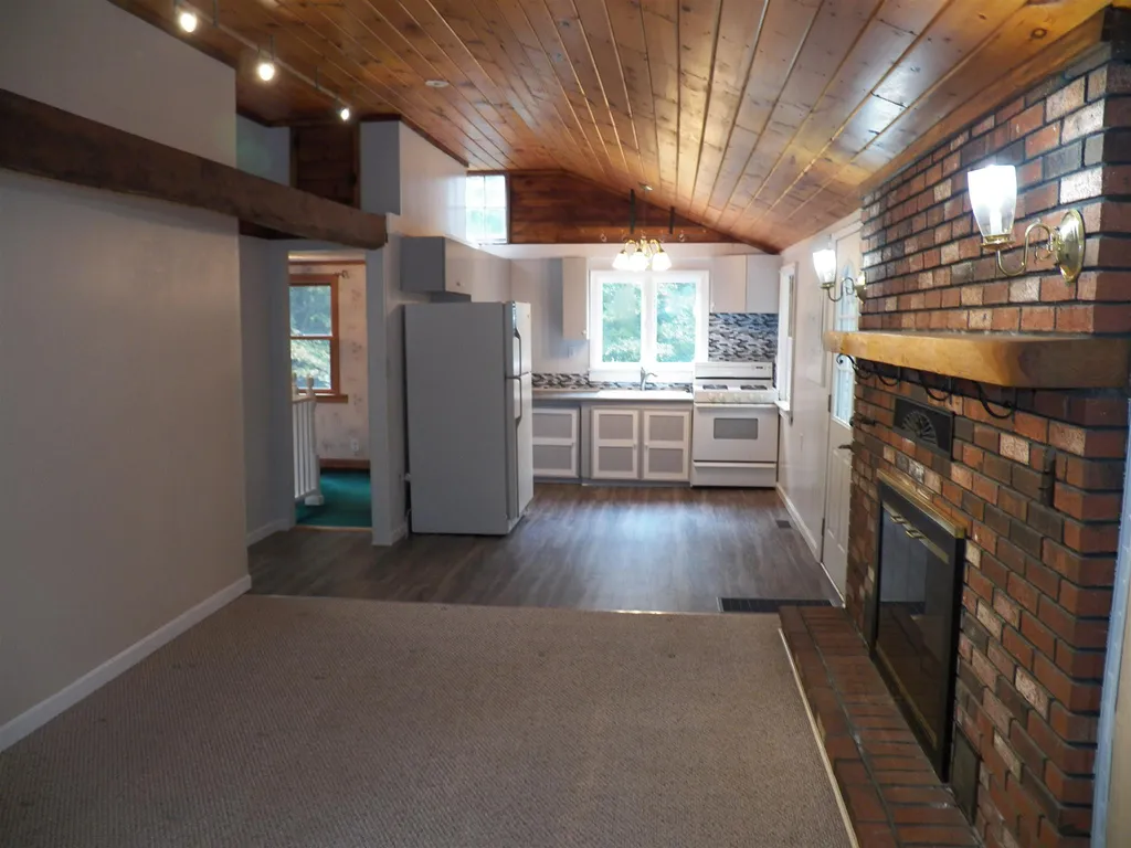 161 Gould Pond Road Hillsborough NH 03244