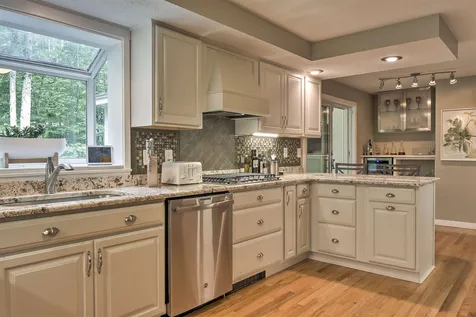 6 Cranberry Road Keene NH 03431