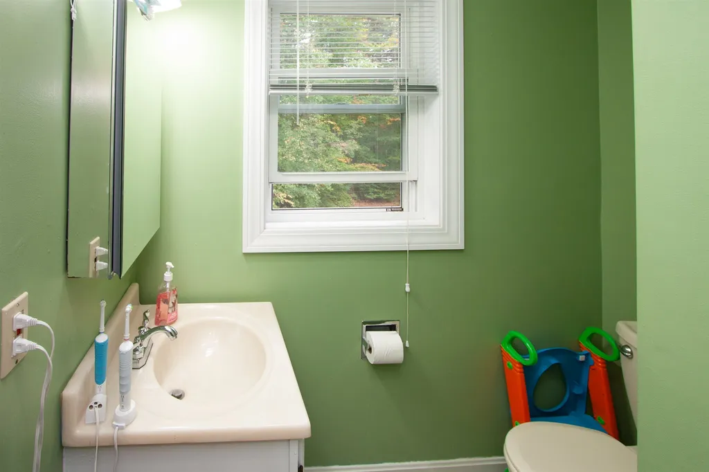 881 Williams Road Colchester VT 05446