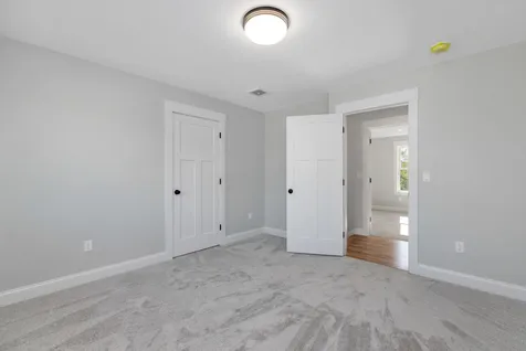 42 Rockingham Avenue Portsmouth NH 03801