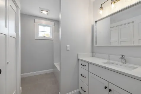 42 Rockingham Avenue Portsmouth NH 03801