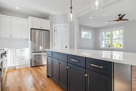 42 Rockingham Avenue Portsmouth NH 03801