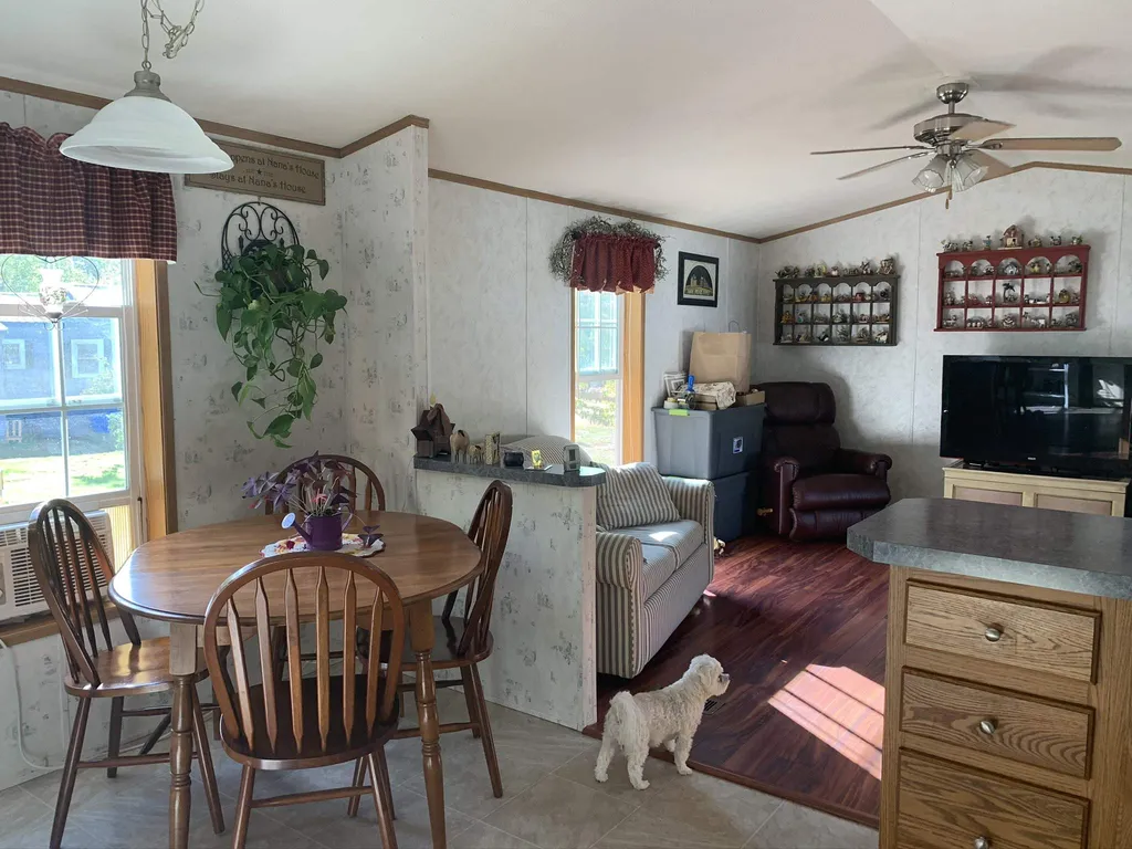 13 Mavis Avenue Rochester NH 03839