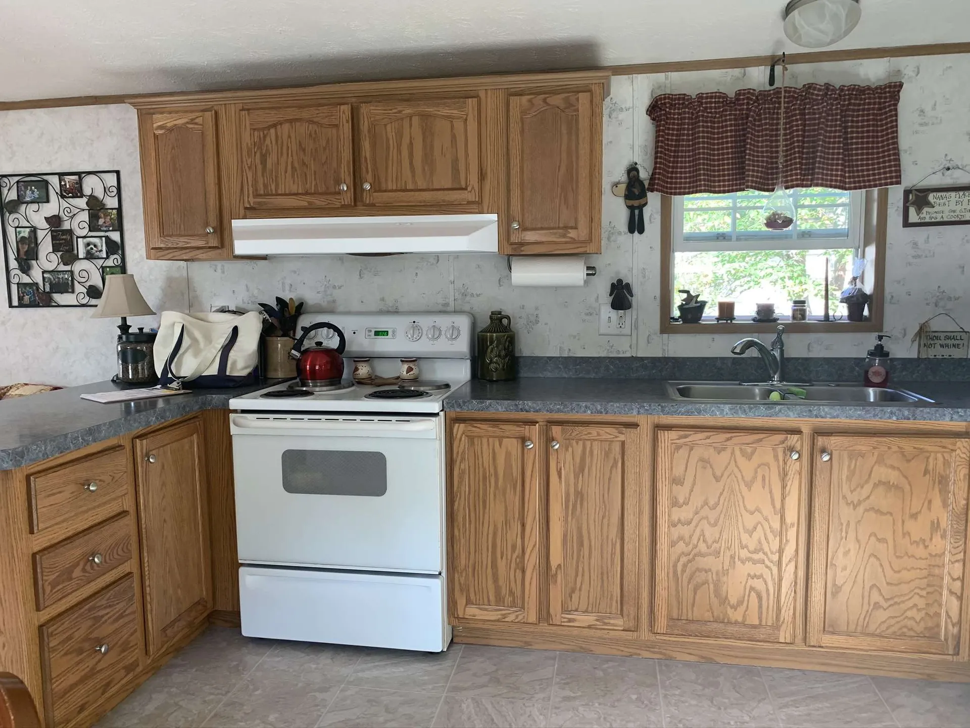 13 Mavis Avenue Rochester NH 03839