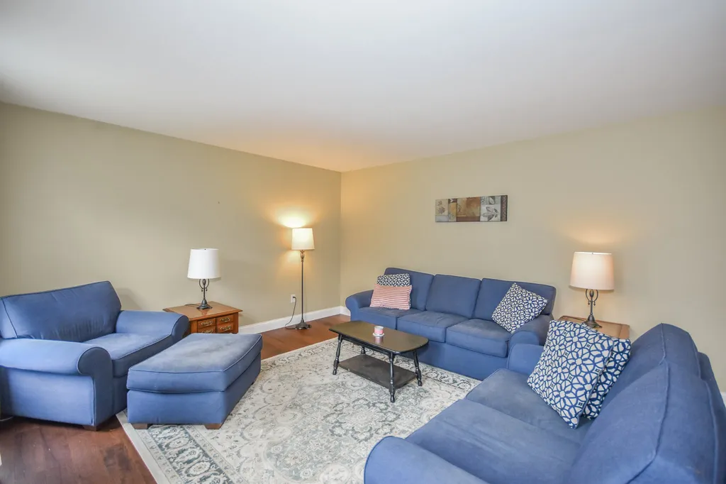 30 Harlans Way Dover NH 03820