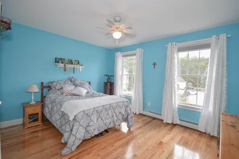 30 Harlans Way Dover NH 03820