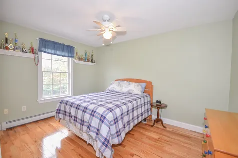 30 Harlans Way Dover NH 03820