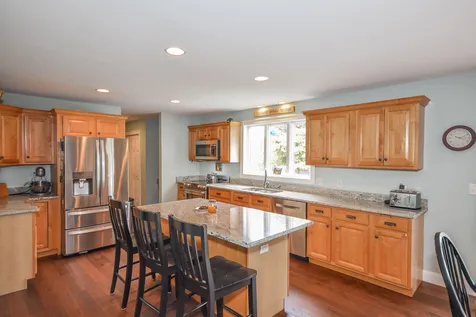 30 Harlans Way Dover NH 03820