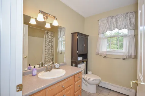 30 Harlans Way Dover NH 03820