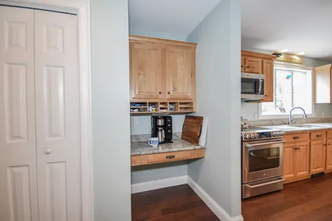 30 Harlans Way Dover NH 03820