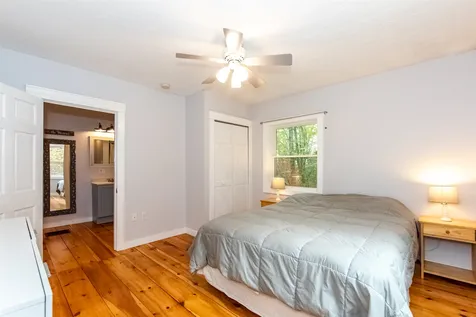 63 Stagecoach Road Barrington NH 03825