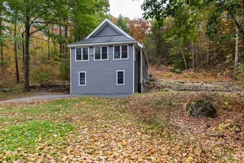 63 Stagecoach Road Barrington NH 03825