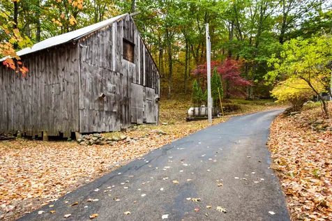 63 Stagecoach Road Barrington NH 03825