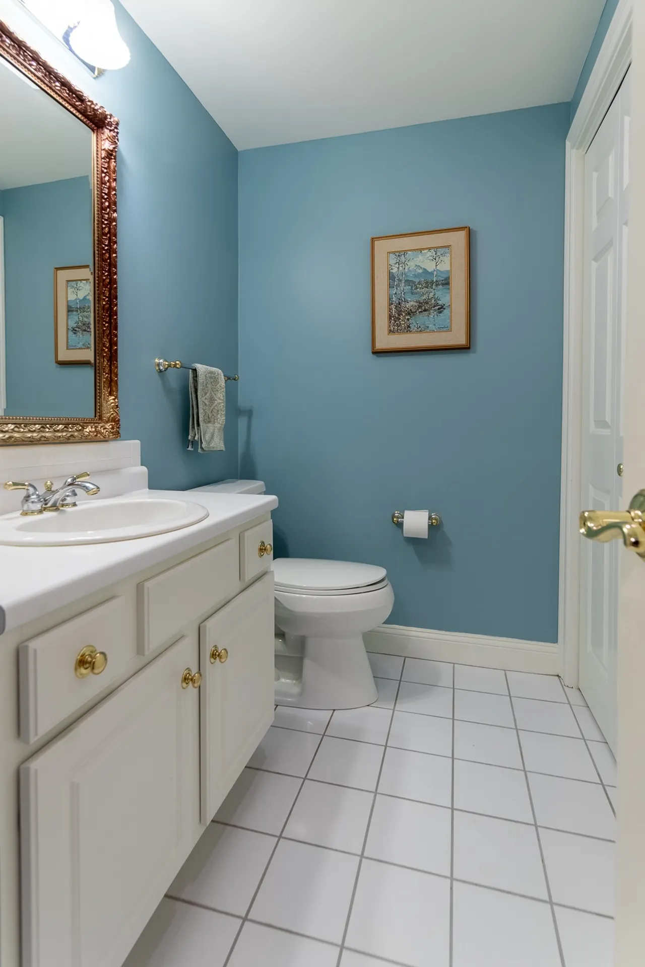 56 Hampton Meadows Hampton NH 03842-1814