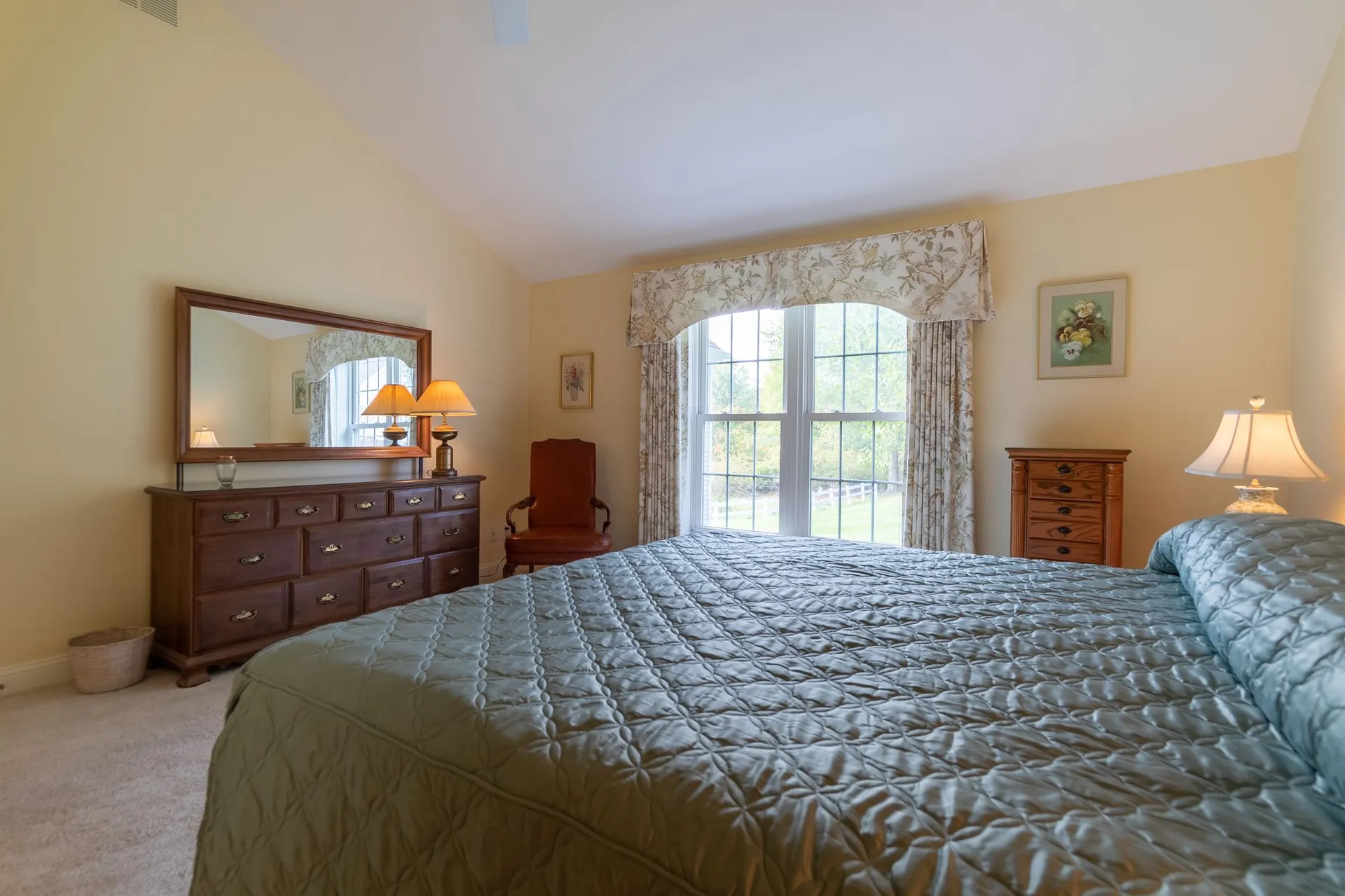 56 Hampton Meadows Hampton NH 03842-1814